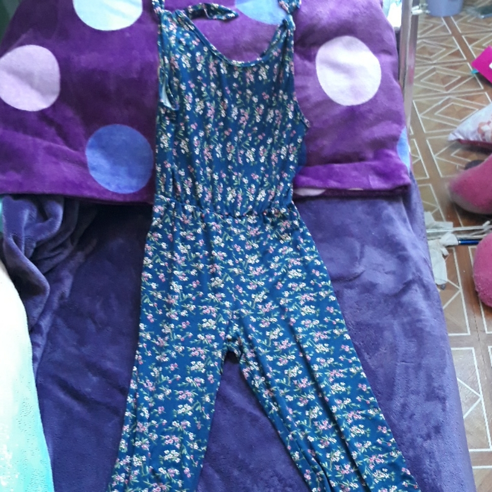 Jump suit